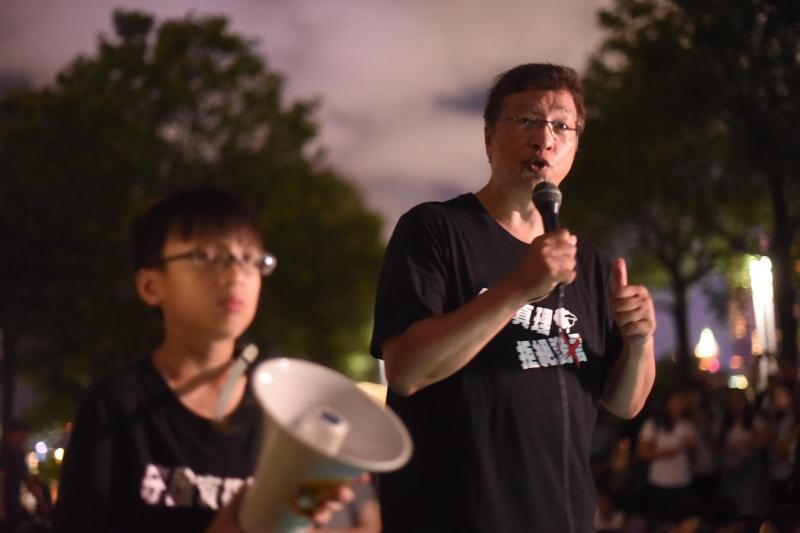教牧遊行後晚禱會「反送中」 未來三天政總外聚會關注修例